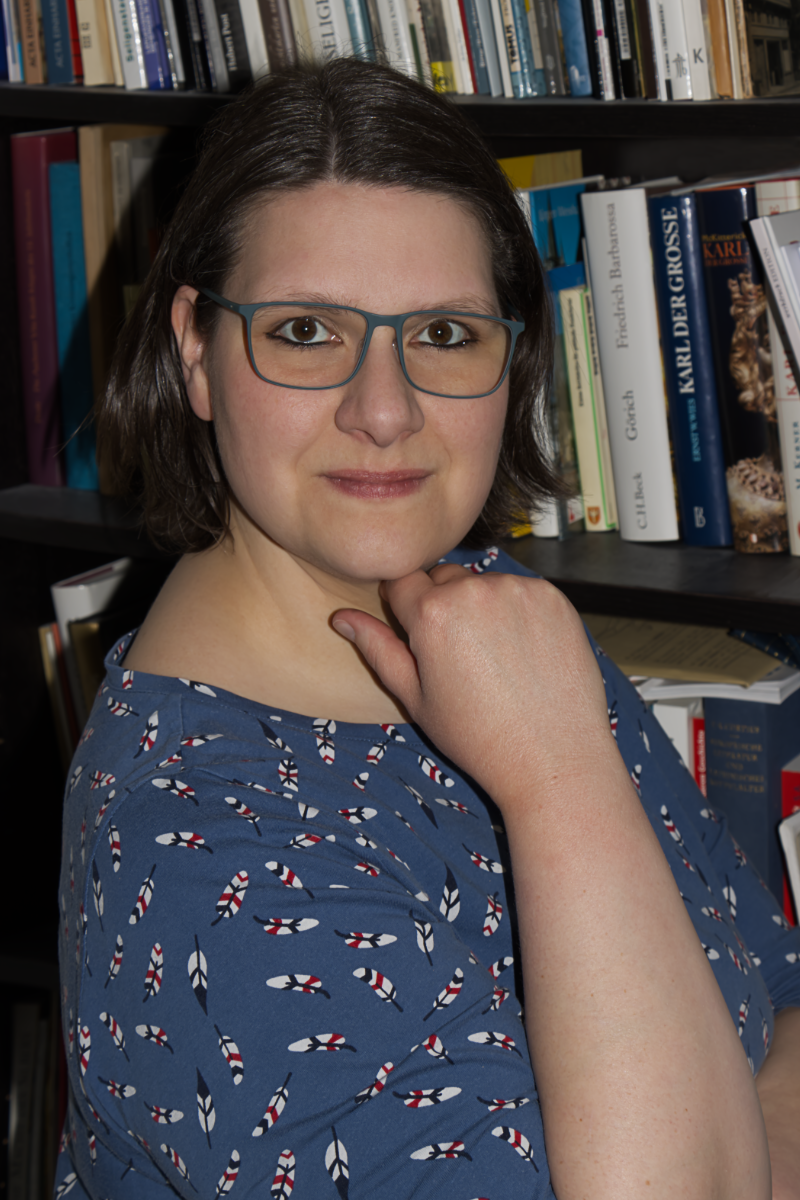 Fantasyautorin Simone Stillger